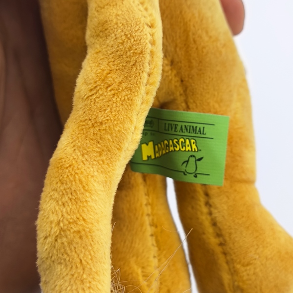 عروسک شیر ماداگاسکار
